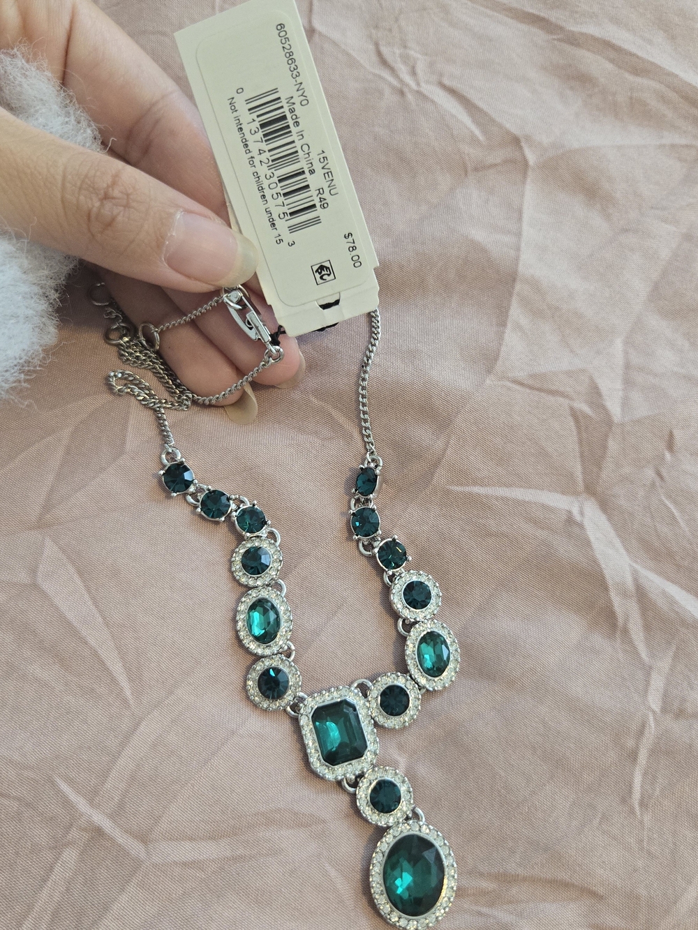 Emerald Green Statement Necklace with Silver Setting